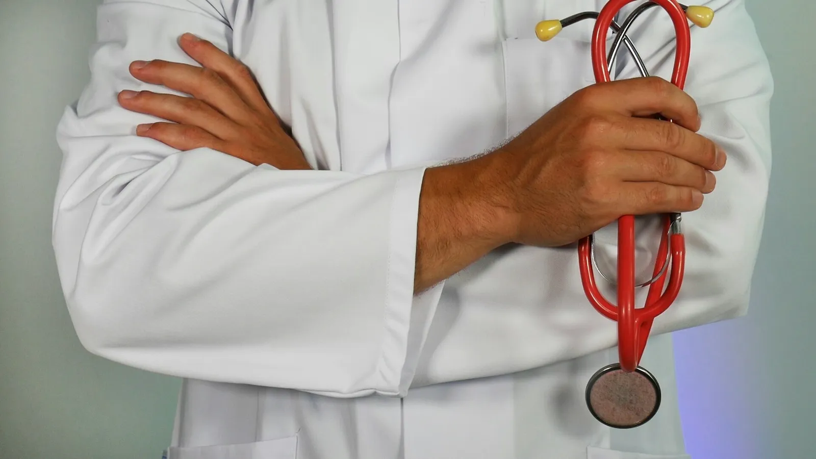 Bir doktor muayenehanesi
